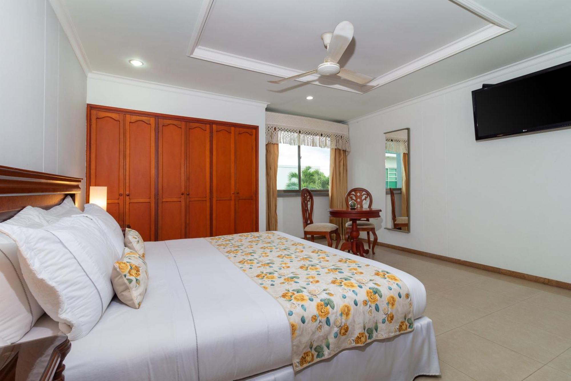 Hotel Costa Bonita Montería Extérieur photo
